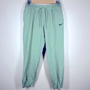 Nike Sportswear Women’s Fleece Sweatpants Size Medium Green